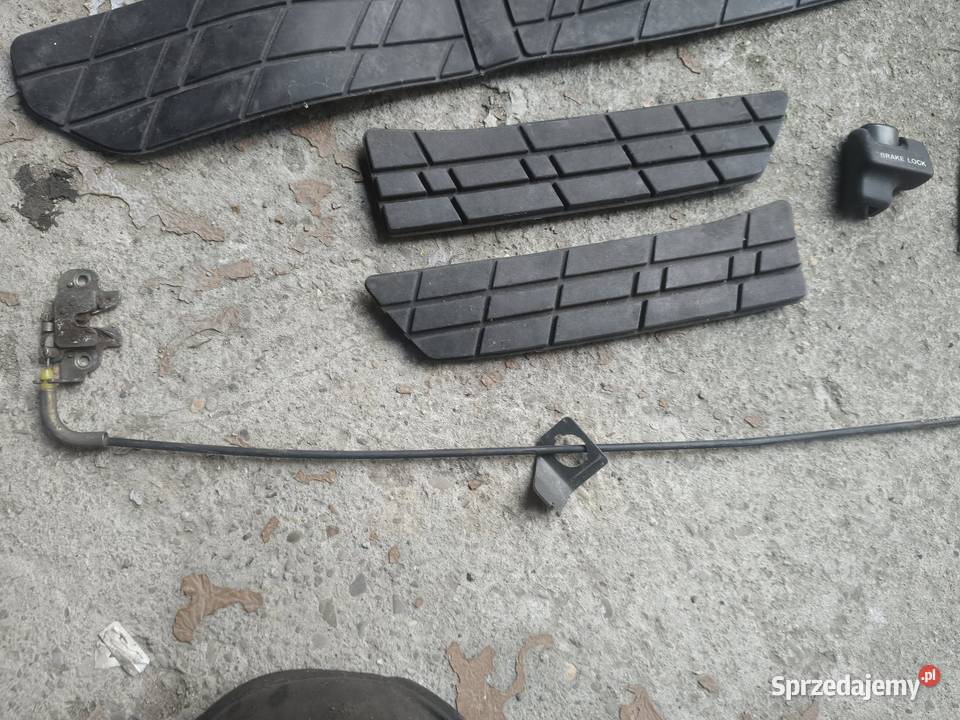 Suzuki burgmam an 400 dywaniki gumowe Podnóżki i stopki Dębica