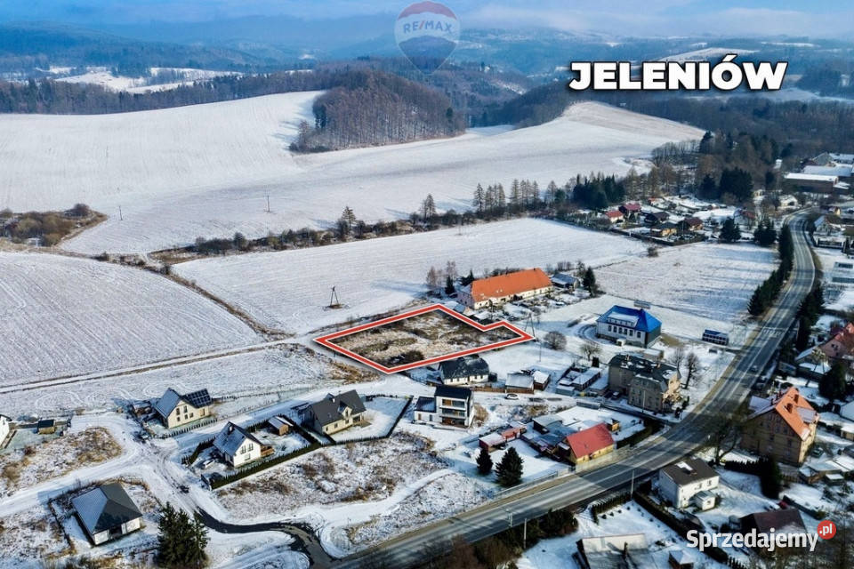 Działka budowlana 2873 m z mediami i dojazdem 0m