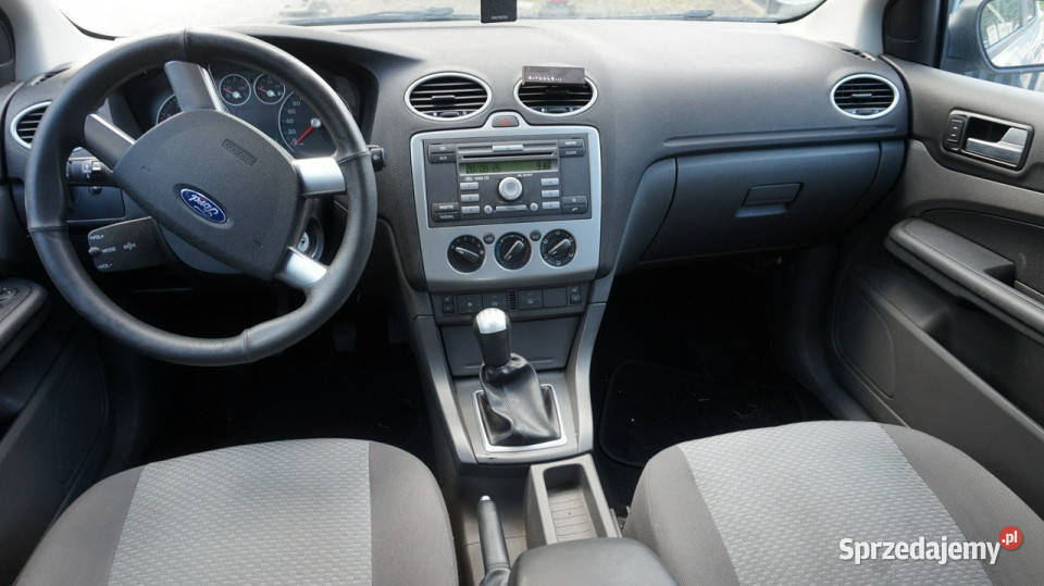 Ford Focus zarejestrowany ubezpieczony Gwarancja srebrny Zielona Góra