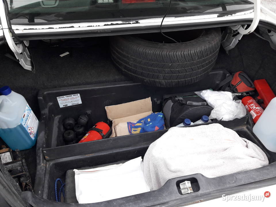 Ford Crown Victoria Police Interceptor CVPI P71