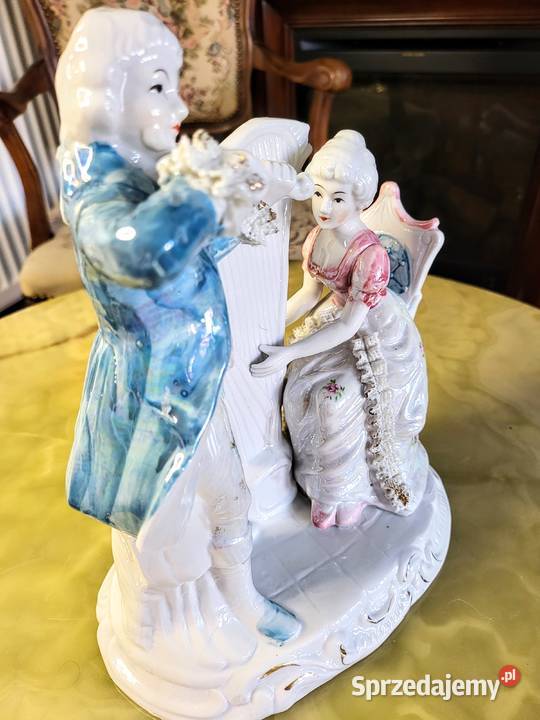 Porcelanowa figurka 8 Kalisz