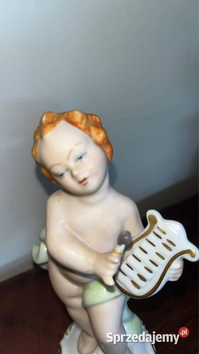 Figurka chłopca grającego na cymbałkach Gerold Gdańsk