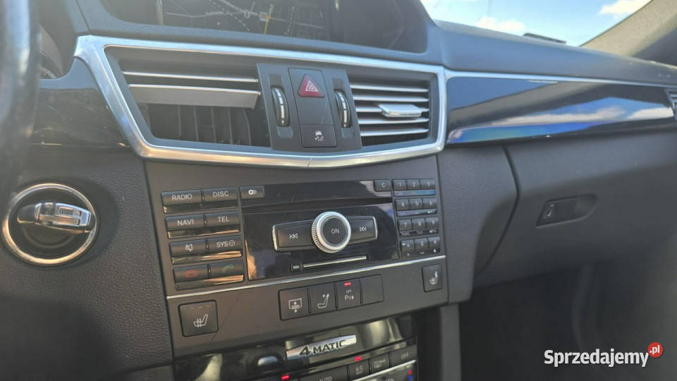 Mercedes E 350 Avangarde czarny sufit 4matic ESP pomorskie Lębork