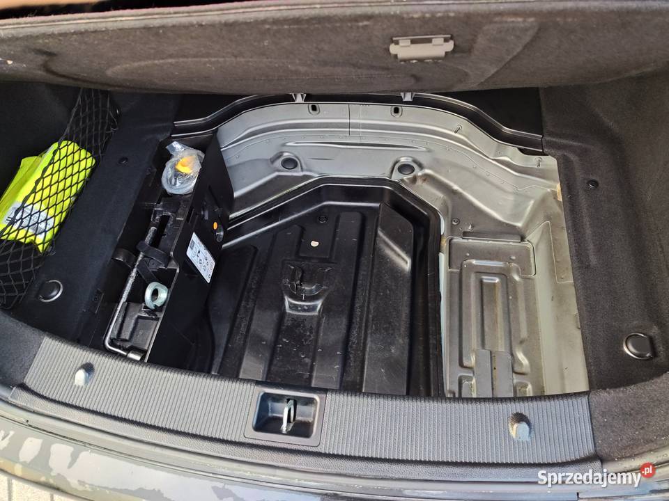 Mercedes Benz C klasa W 204 nieuszkodzony 180 Września