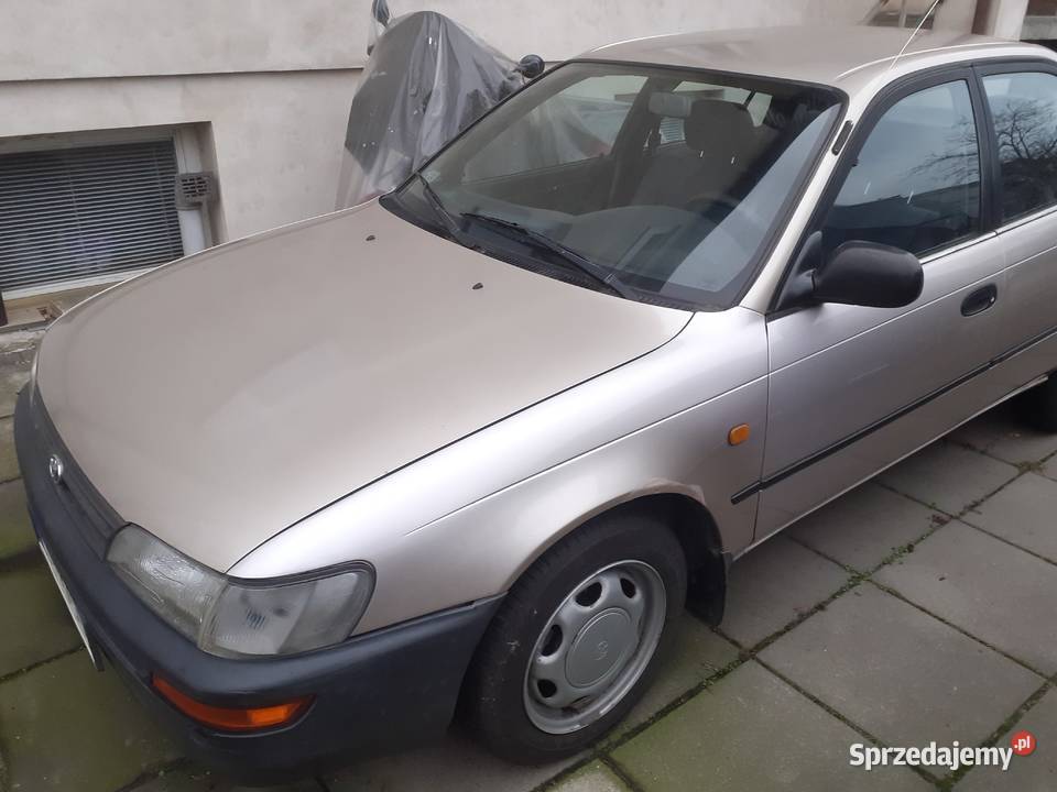 Toyota Corolla E10 95r 14 benzyna Warszawa