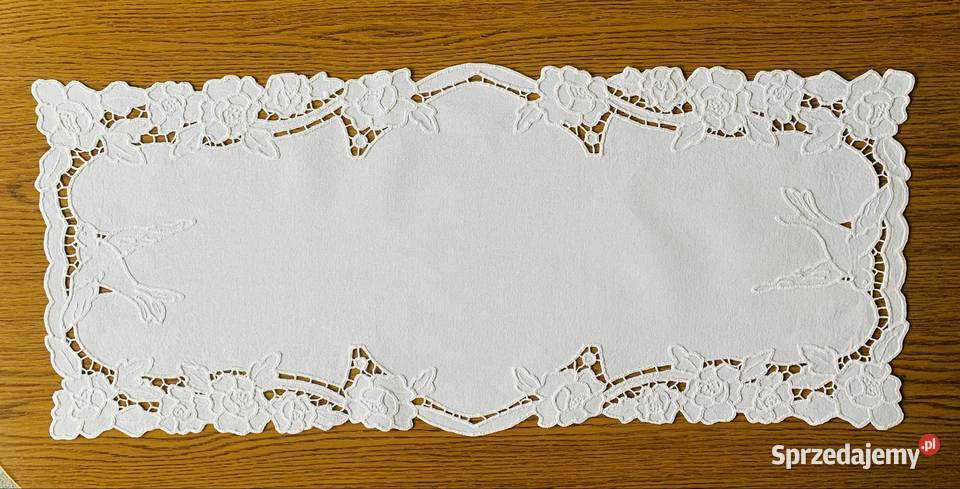 Bieżnik ręcznie haftowany biały Bieżniki