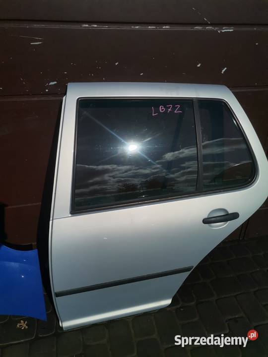 VOLKSWAGEN GOLF 4 5D DRZWI LEWY TYŁ LB7Z Nowy Sącz sprzedam