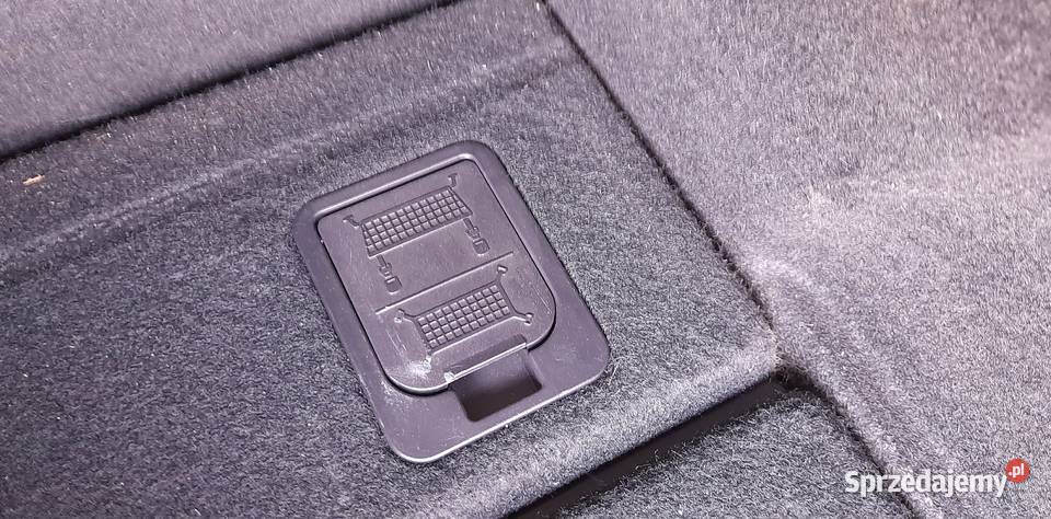 Hyundai i30 pionowa siatka roleta bagażnika osobowe Katowice