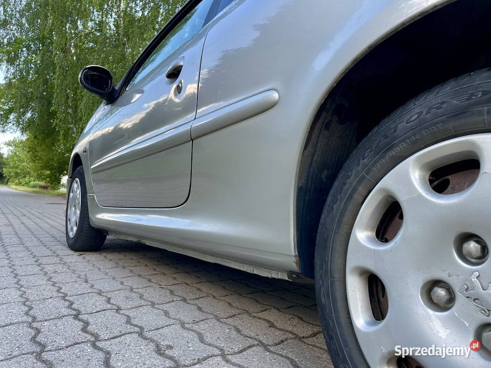 ZadbanyPeugot20614Benzyna160PrzKlimaWspKier2003rM 206 Zduńska Wola