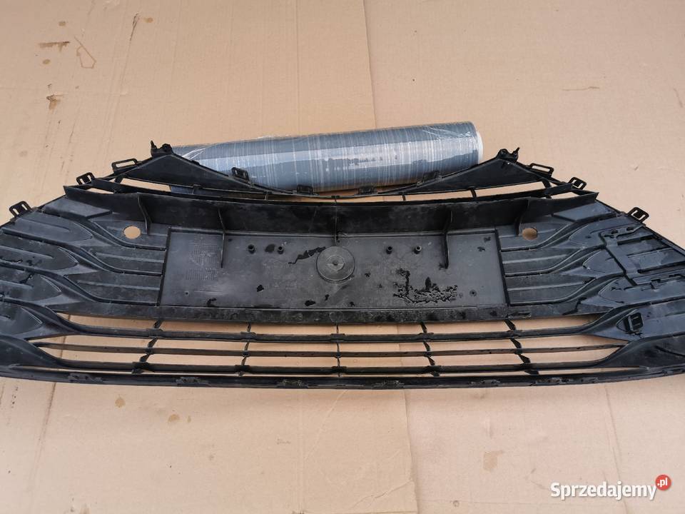 Kratka zderzaka przedniego Yaris 3 III LIFT 17