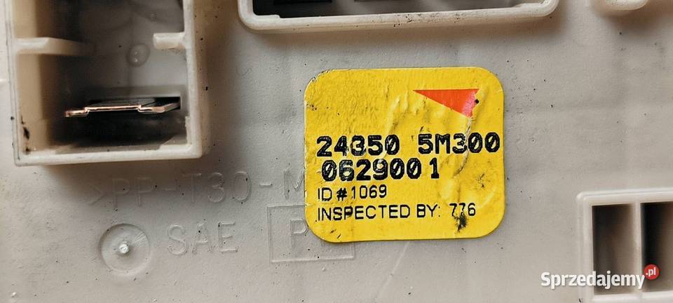 SKRZYNKA BEZPIECZNIKÓW NISSAN ALMERA 243505M300 kujawsko-pomorskie