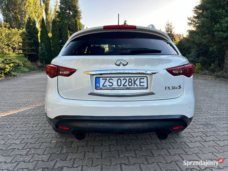 Infiniti FX30d S Premium 30 V6 238 4x4 Bose zachodniopomorskie Szczecin