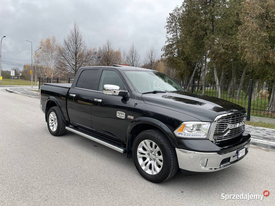 RAM V8 57 HEMI 4x4 LONGHORN LARAMIE Skóra Navi czarny