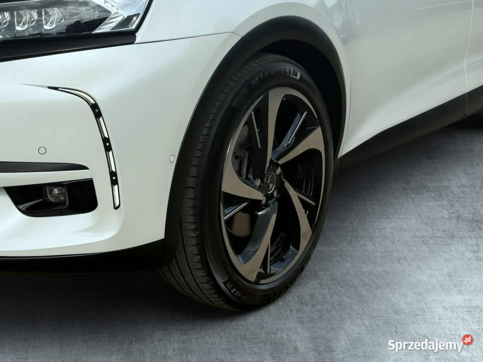 DS Automobiles DS 7 Crossback OPERA masaze FUL