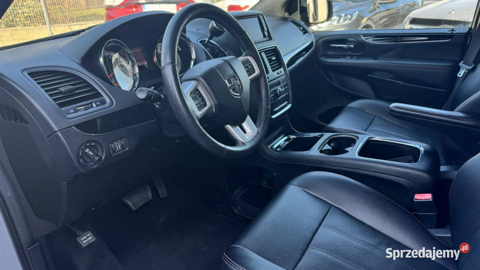 Dodge Grand Caravan GTSkóraKamera Gdynia