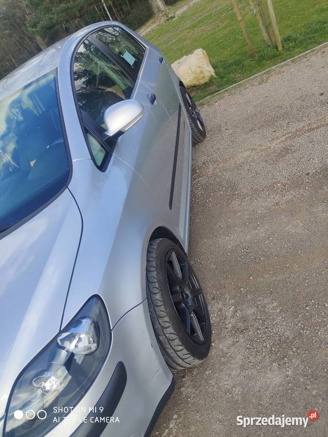 Golf 5 plus 14 MPI benzyna Mały przebieg benzyna Czeladź