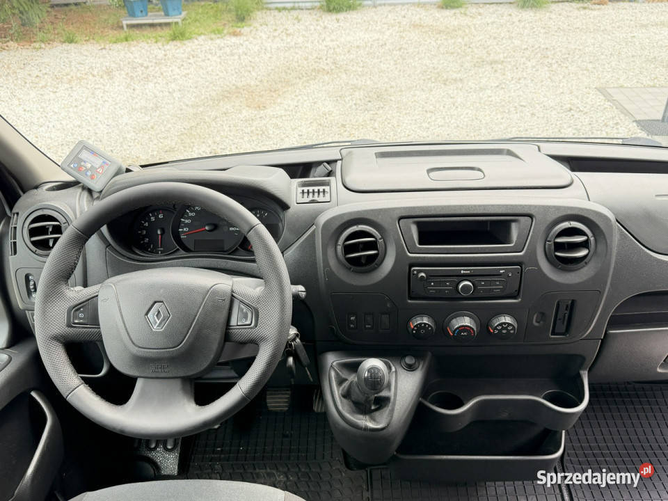 Renault Master L2H2 średniak 6 osobowy ESP Renault