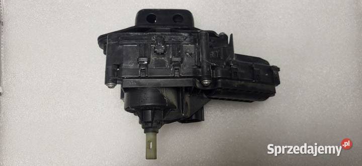 ZAMEK ELEKTRYCZNY TYLNEJ KLAPY 84533174 osobowe Mojusz