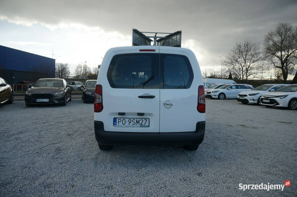 Opel Combo 15 CDTI131 Cargo XL 24t Essential diesel Poznań