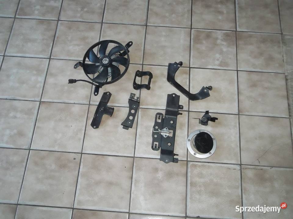 kawasaki z750 z 750 klapka wlewu paliwa