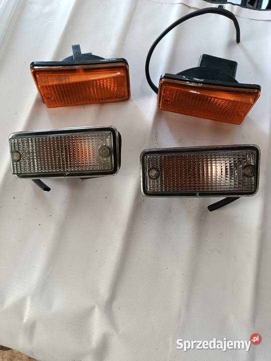 Lampy tył fiat 126p Maluch