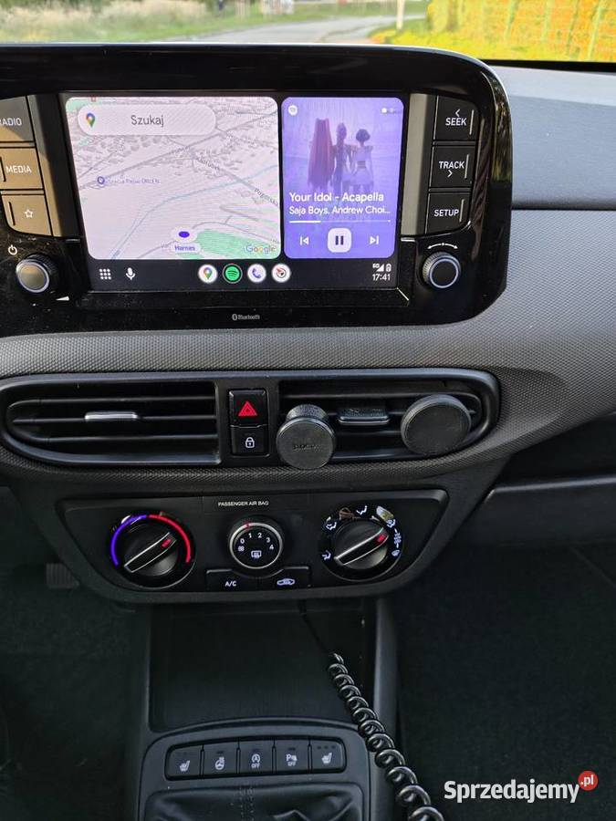Podgrzewane fotele i kierownica CarPlay benzyna Chrzanów