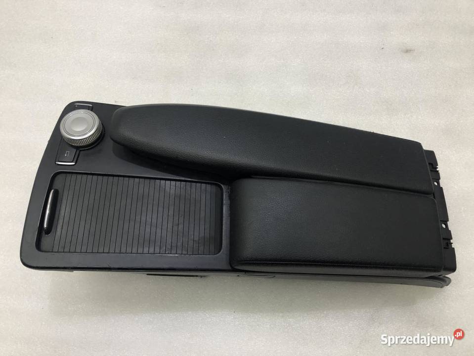 PODŁOKIETNIK TUNELU A2046801339 MERCEDES W212