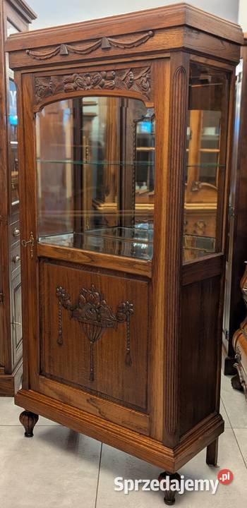 piękna witrynaserwantka secesyjnasklep Dąbrowa Dąbrowa Górnicza