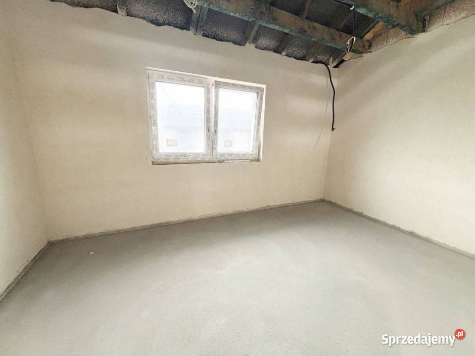 Niepołomice skrajna szeregówka z ogródkiem