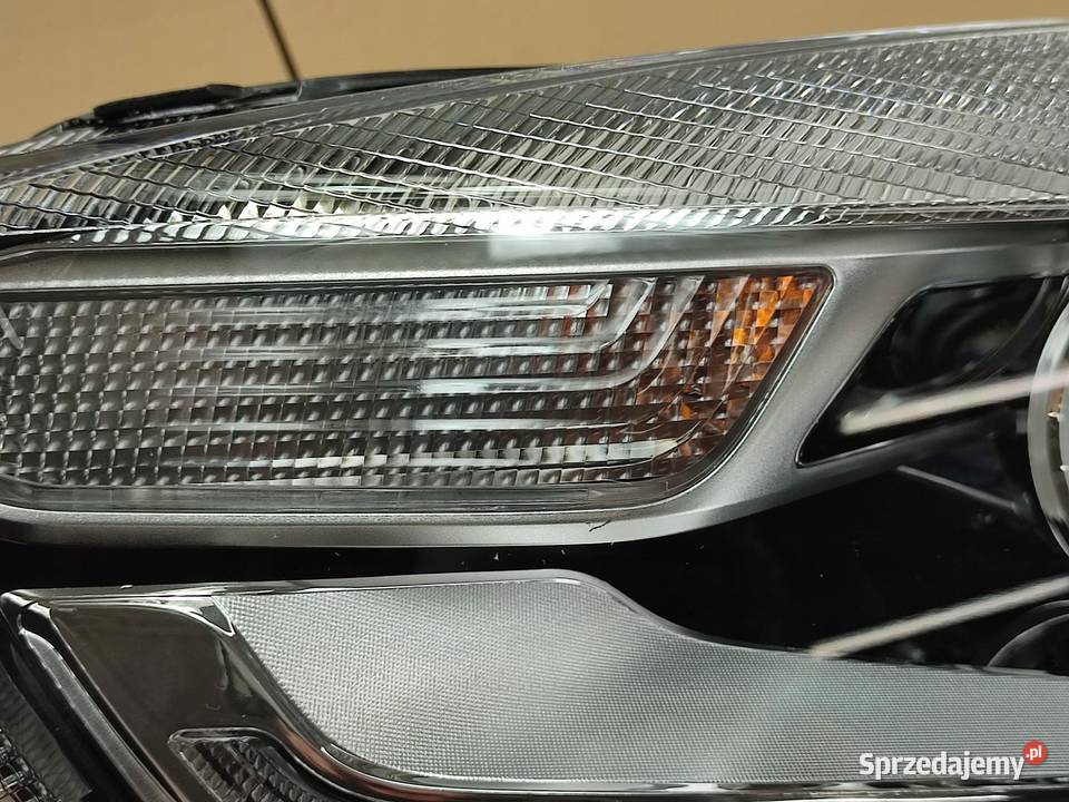 LAMPA PRAWY PRZÓD DR EVO 3 2021 3530200143