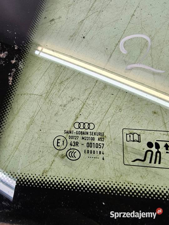SZYBA KAROSERYJNA MAT AUDI A1 8X3 3DRZWI LEWY osobowe Karoseryjne Przystajń