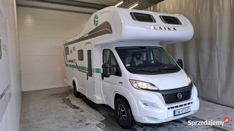 samochody kempingowe Laika Kosmo F510 Alkowa Grójec