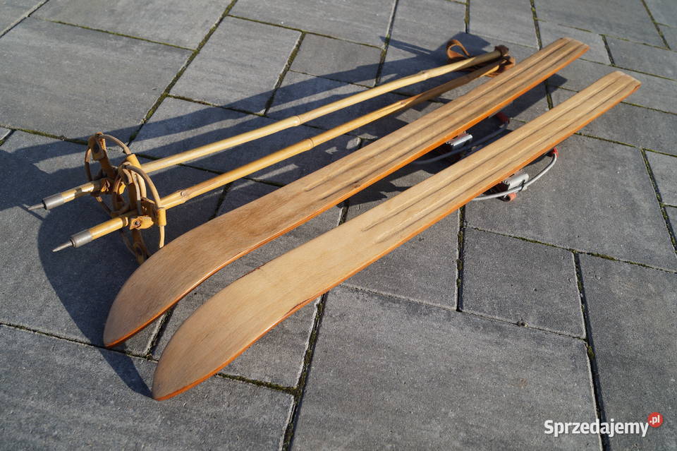 Stare narty drewniane 110 kijki w komplecie Pruchnik