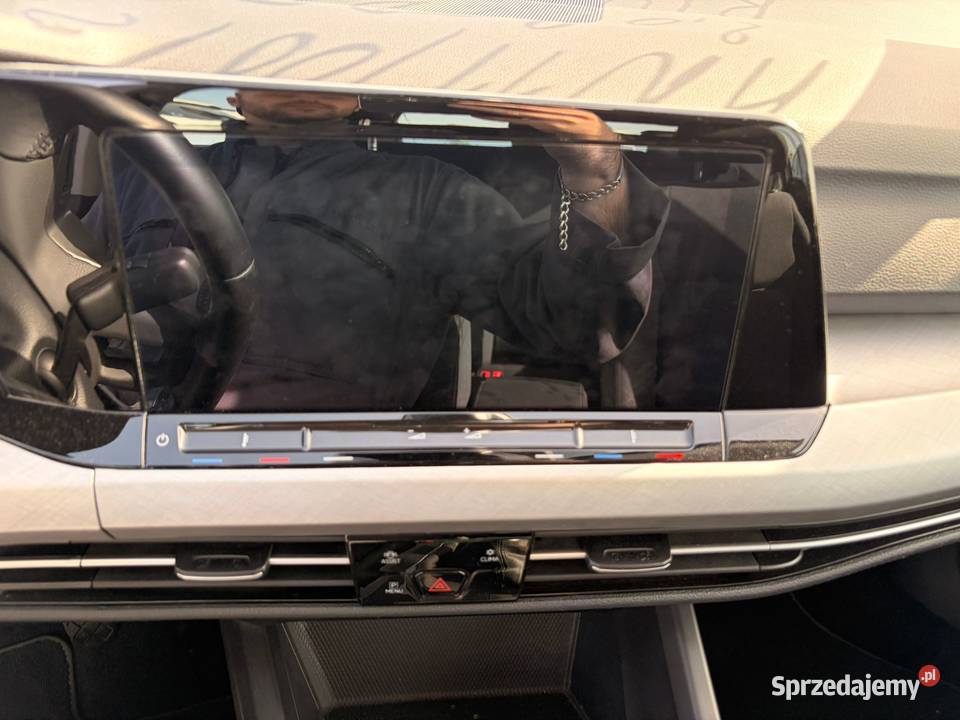 VOLKSWAGEN Golf VIII 20 TDi 116 Style GB618