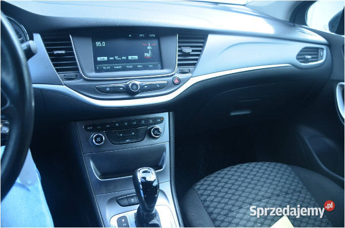 OPEL ASTRA 2017 139900 ccm 150