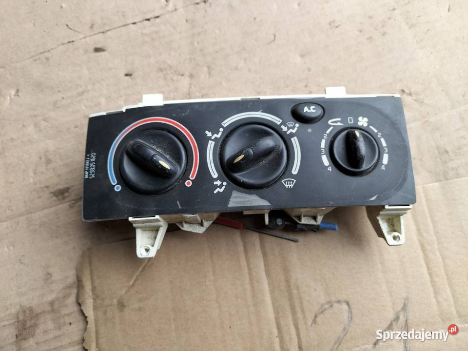 Panel sterowania nawiewu klimatyzacji Megane osobowe Wyposażenie wnętrza Kamień-Kolonia