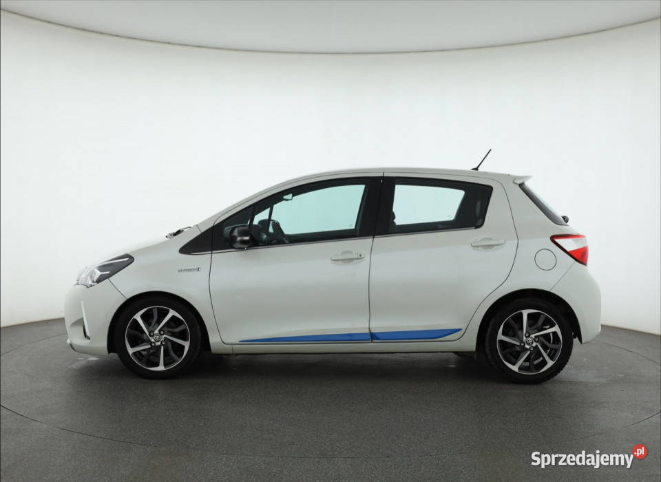 Toyota Yaris 15 Hybrid Piaseczno