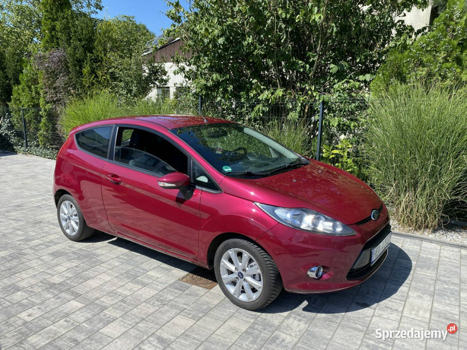 Ford Fiesta z LPG nowa Niski oryginalny przebieg Poznań