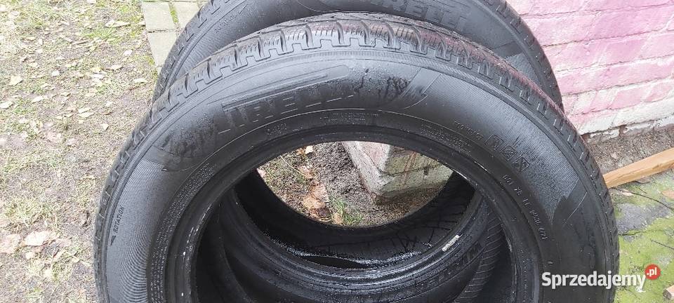 2 Opony zimowe 215x65x17 Pirelli kujawsko-pomorskie Bydgoszcz