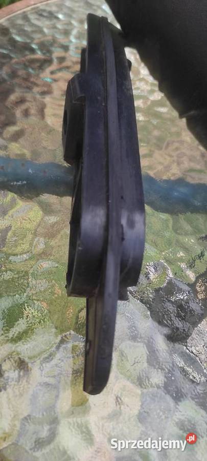 Honda Rebel 125 ślizg łańcucha na wahacz Części motocyklowe sprzedam