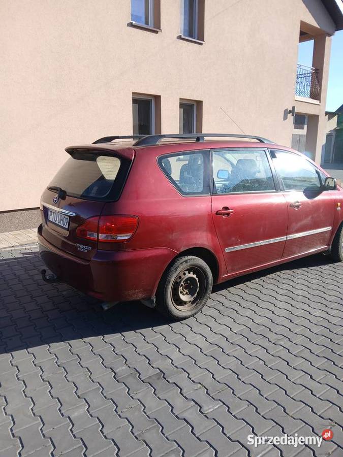 Sprzedam Toyotę Avensis Verso Turek