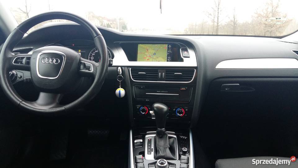 Audi A4 2010 stan idealny 2x LED sedan serwisowany w ASO Tomaszów Mazowiecki