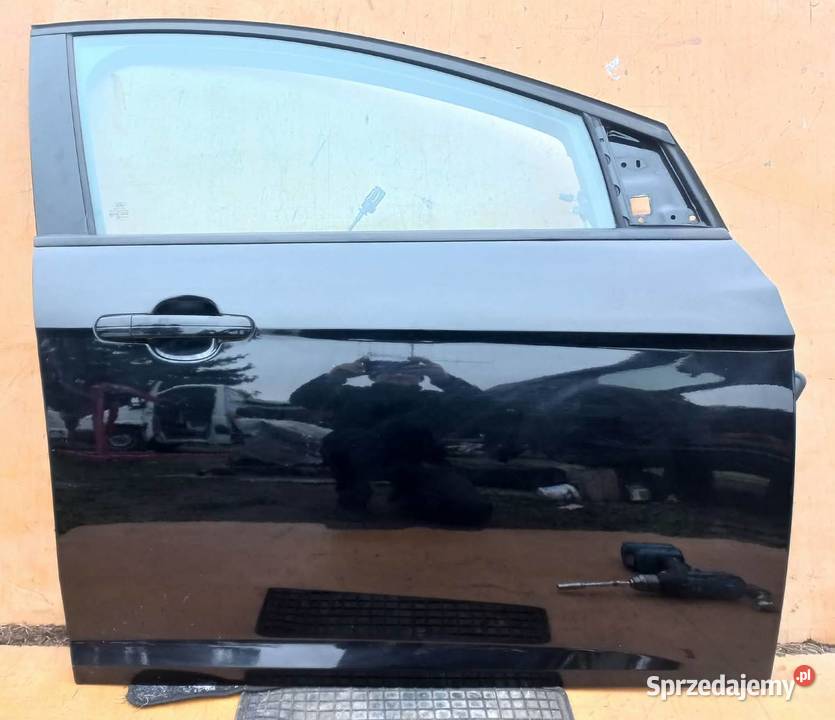 FORD FOCUS MK3 DRZWI PRAWY PRZÓD KOD FB RADOM