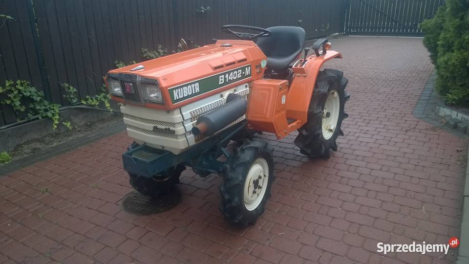 Kubota B1402 japoński traktorek ogrodniczy nie Yanmar
