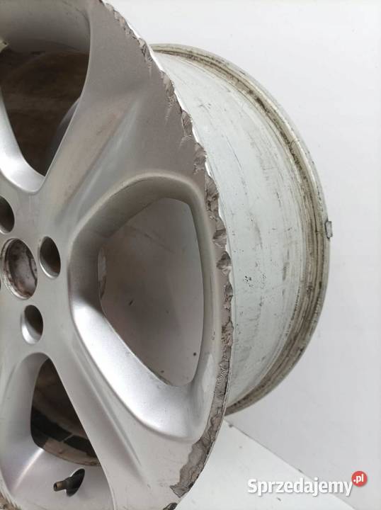 FELGA ALUMINIOWA R18 4X108 ET29 OC64 75J18 CH429