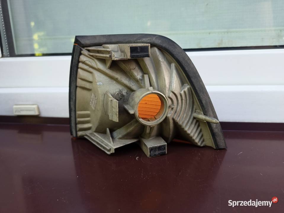 BMW E36 kierunkowskaz kierunek migacz prawy Sieradz