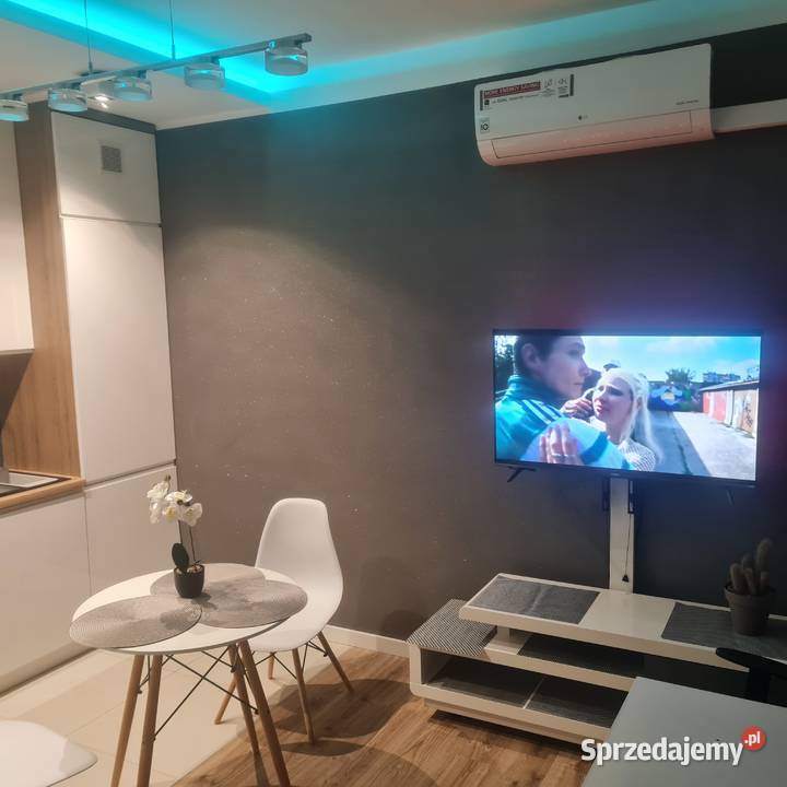 Wynajmę piękny apartament z widokiem na Odrę we Wrocław sprzedam