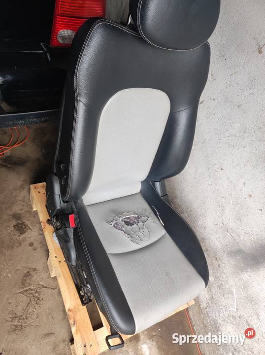 Mercedes W203 Coupe CLS fotel kierowcy Opacz-Kolonia