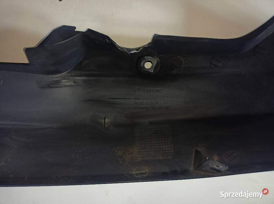 Owiewka osłona prawa Daelim SQ 250 83500SZ10000 sprzedam
