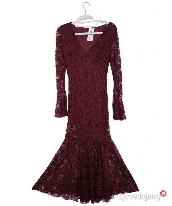 Sukienka koronkowa z długim rękawem zakończonym czerwony Wejherowo